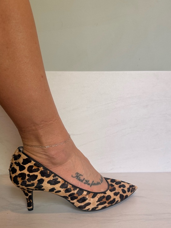 Used ladies  leopard heels